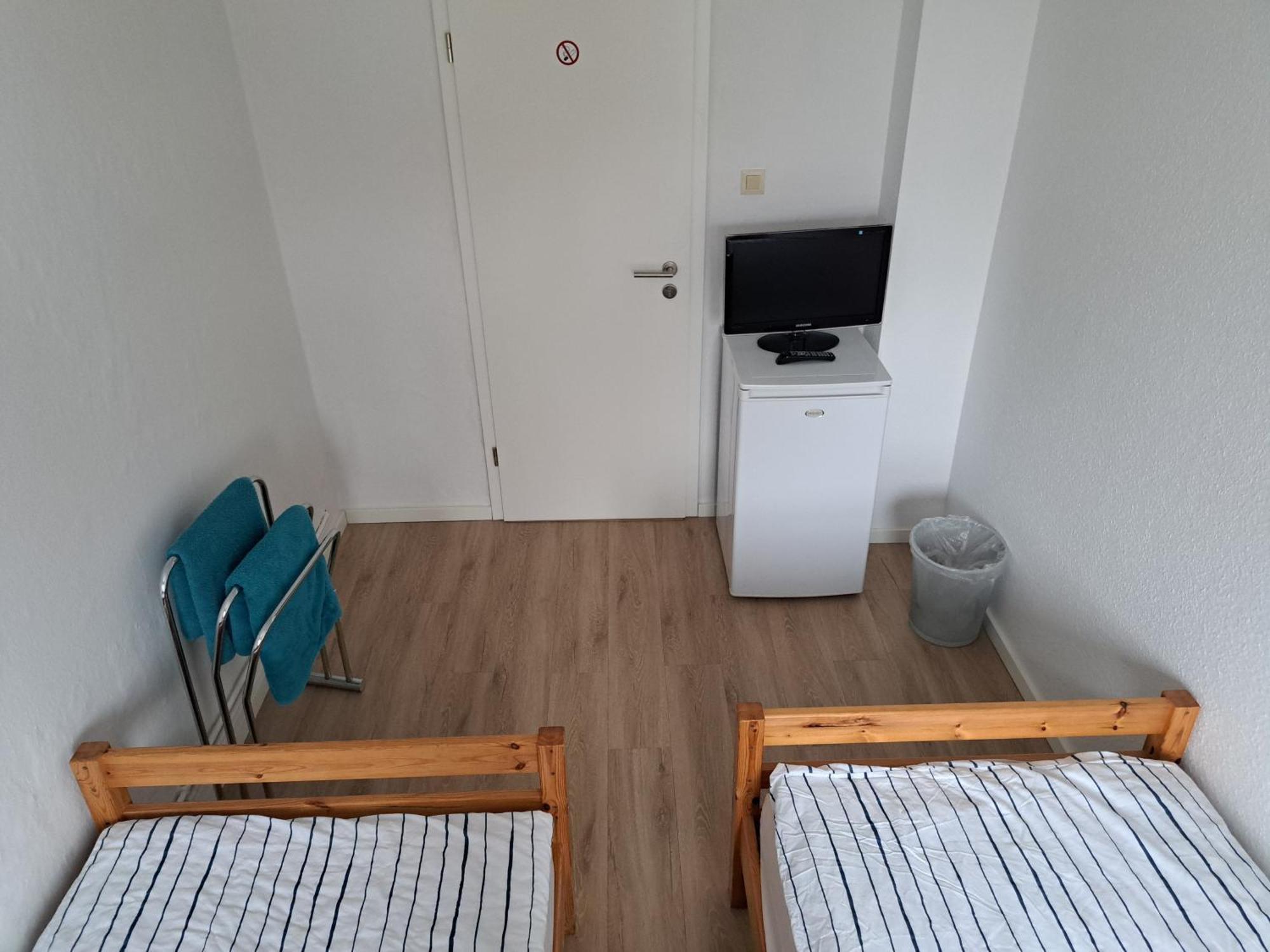 בארמשטאדט Apartmenthaus Hartl מראה חיצוני תמונה